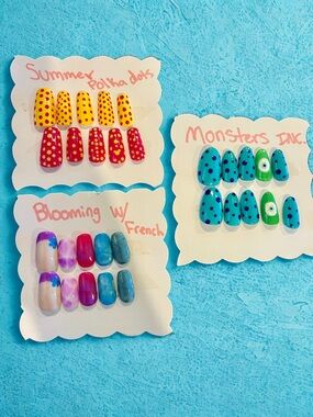 Summer Polka Dot Press-On Nails - Yellow & Red